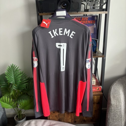 Wolves away shirt - 17/18,