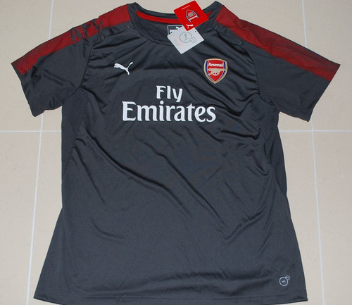Player issue arsenal puma - issue,