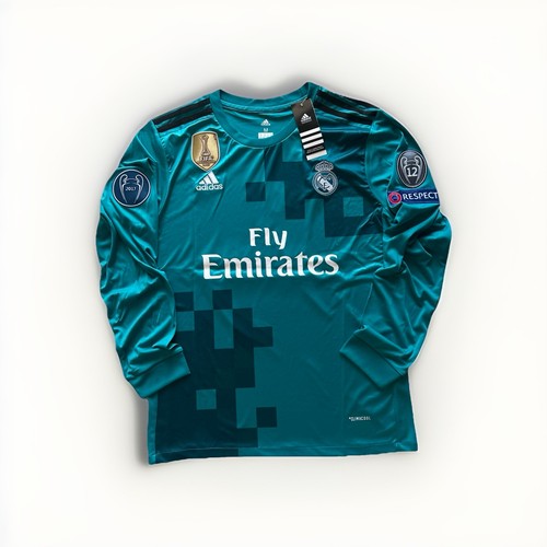 Real madrid third kit - 17/18,