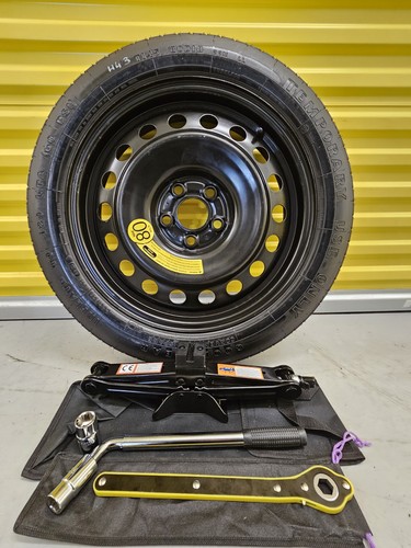 Unused kia sportage space - 18",